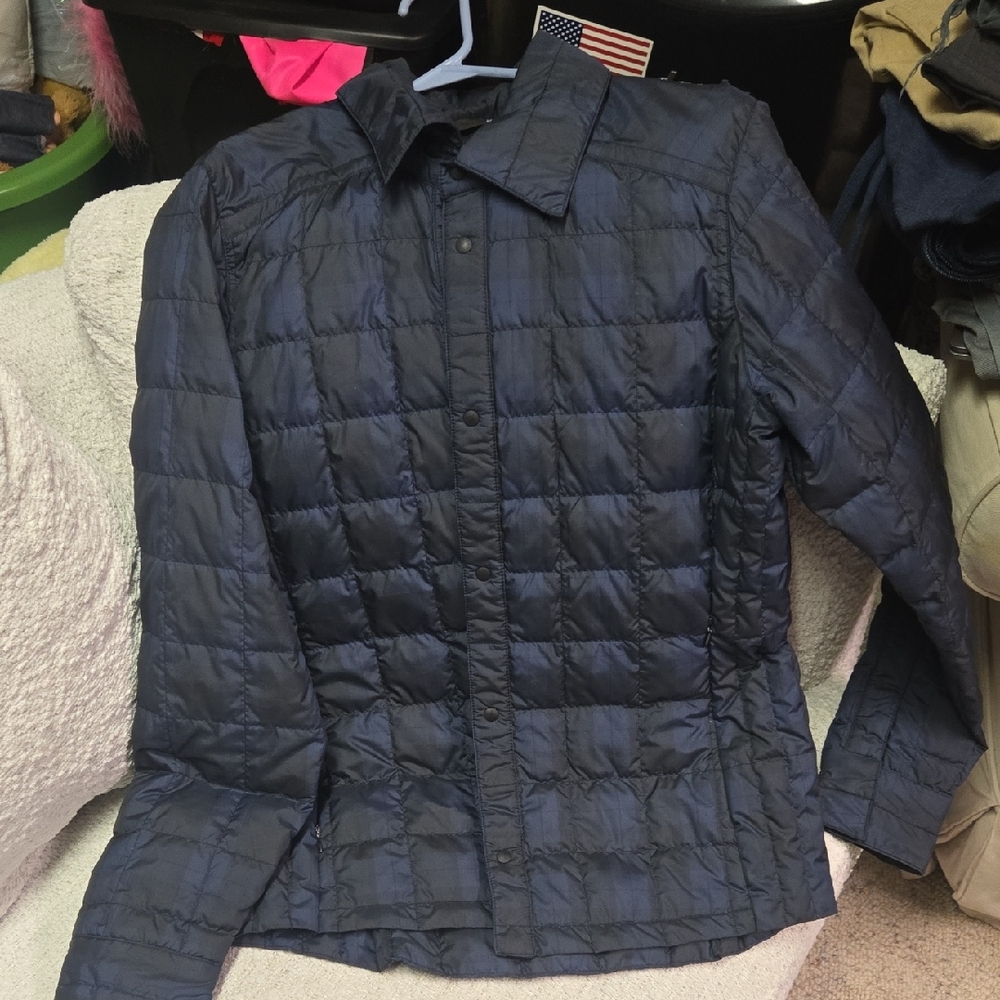 Nau Men's Navy Puffer Jacket